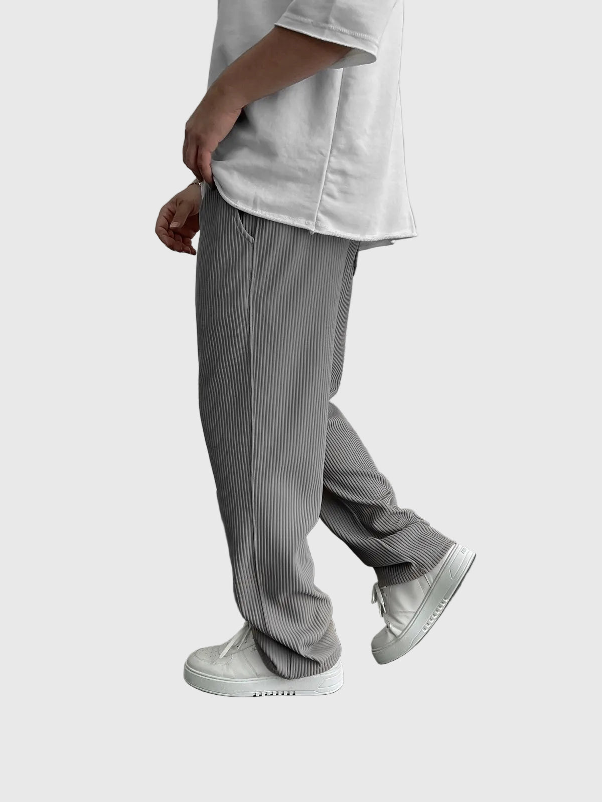 Javier | Relaxed Ribbed Trousers